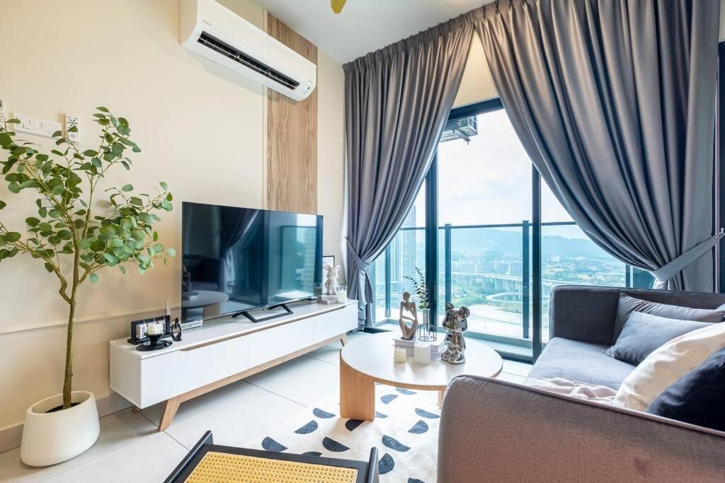 Fun Slides Majestic Maxim Cheras Staycation Mrt Appartement