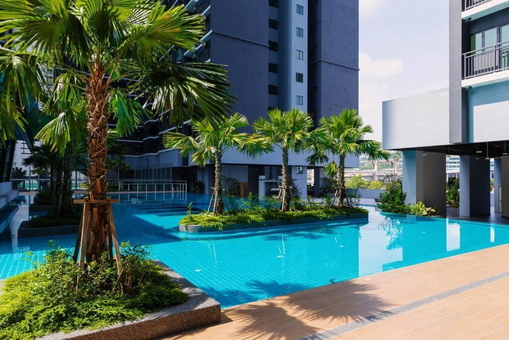 Pangsapuri Fun Slides Majestic Maxim Cheras Staycation Mrt Kuala Lumpur